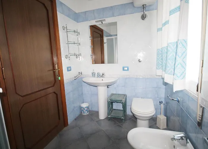 Flamingo לינה וארוחת בוקר